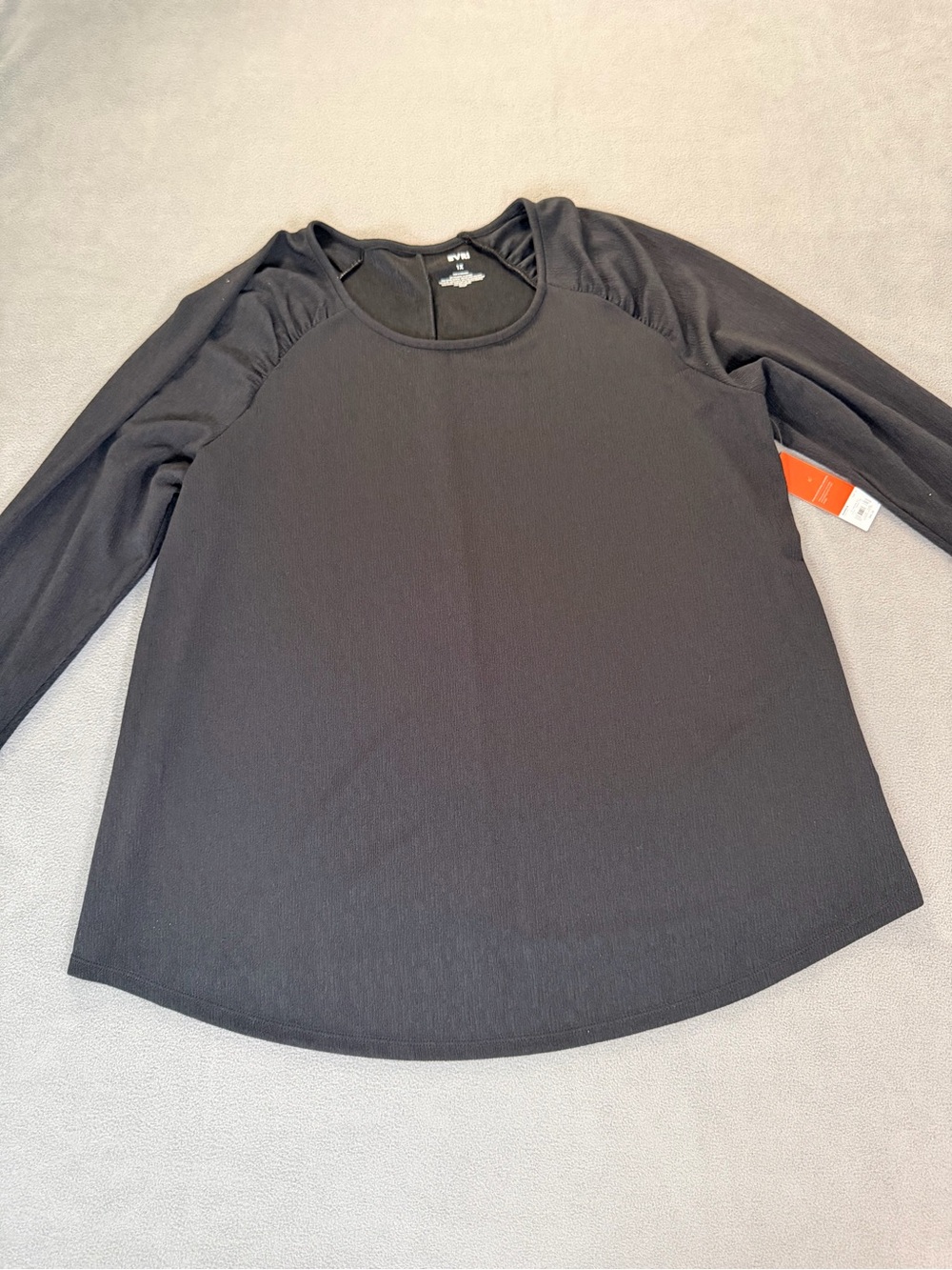 Evri- Women's Black Long Sleeve Top/Blouse-Texture/Flowy-Dressy or Casual-NWT-1X